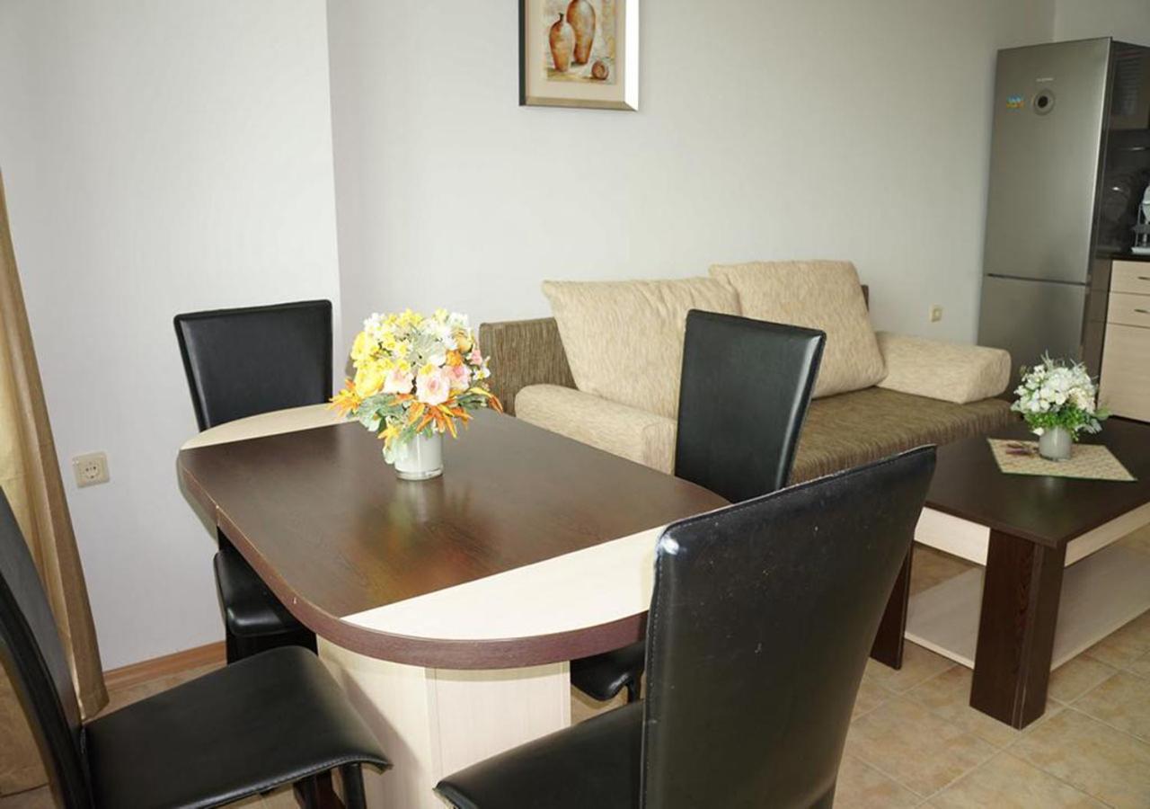 Dom-El Real Apartments In Sea View Complex 스베티 블라스 외부 사진